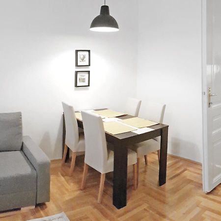 Luxury New Apartment With Gallery At Dob Street Nearby Gozsdu Court 布达佩斯 外观 照片